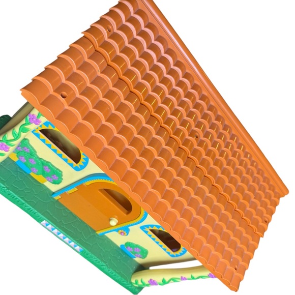 Dora Explorer Pop Up Dollhouse Lot 9 pc Talking Furniture Dora Figure EUC - Picture 4 of 12